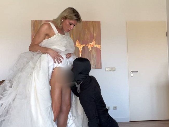 TS_Lady_KimWagner Porno Video: Schock-Beichte bei Traupfarrer!